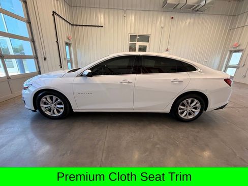 Used 2022 Chevrolet Malibu LT FWD image 11