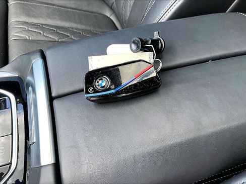 Certified 2024 BMW X7 M60i w/ Executive Package AWD/4WD image 15