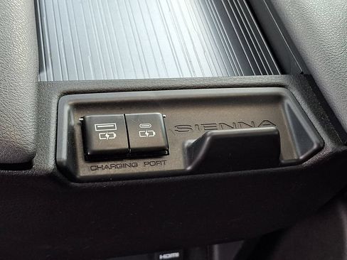Certified 2023 Toyota Sienna XSE w/ XSE Plus Package AWD/4WD image 11