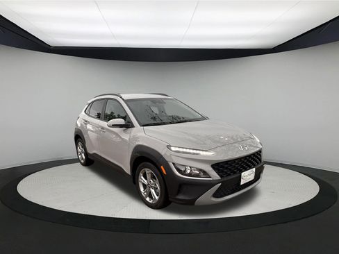 Used 2023 Hyundai Kona SEL AWD/4WD image 1