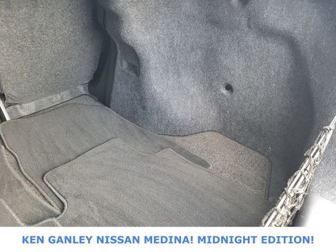 Used 2018 Nissan Sentra SR w/ SR Midnight Edition Package image 44