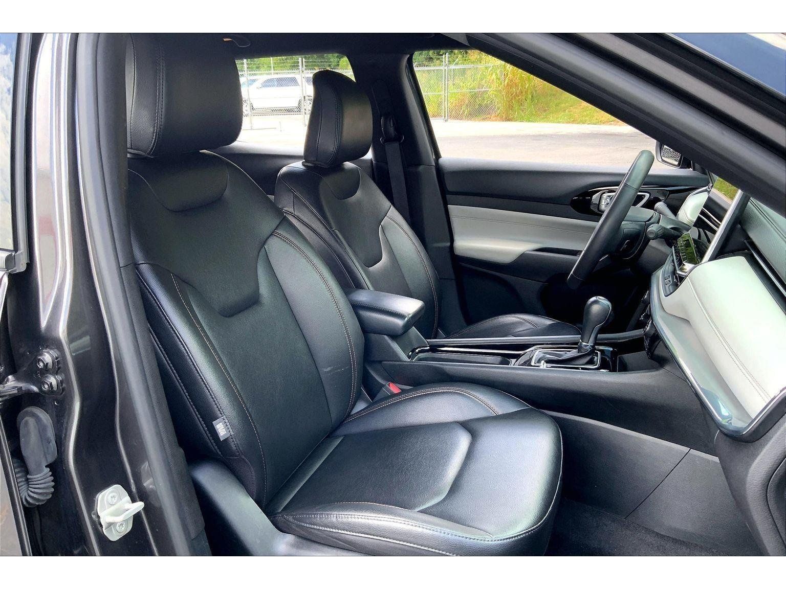 Used 2024 Jeep Compass Limited AWD/4WD image 7