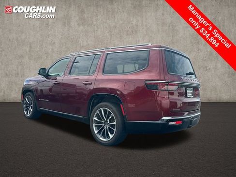 Used 2022 Jeep Wagoneer Series III w/ Premium Group I AWD/4WD image 6