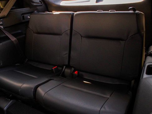 Used 2025 Mitsubishi Outlander SE AWD/4WD image 35