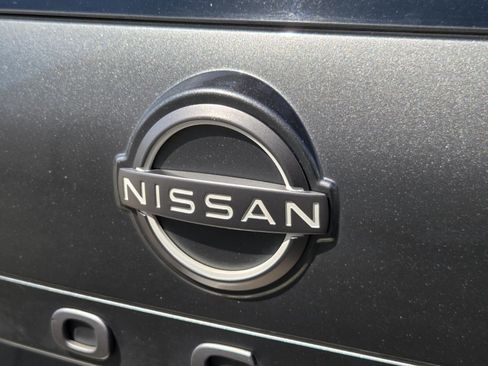 Used 2025 Nissan Rogue SV AWD/4WD image 11