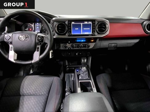 Certified 2021 Toyota Tacoma SR5 AWD/4WD image 16