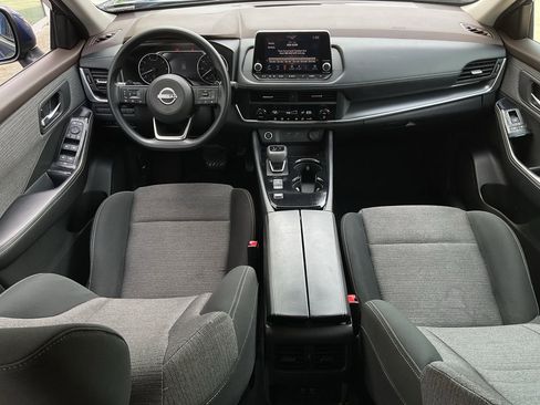 Used 2023 Nissan Rogue SV image 20