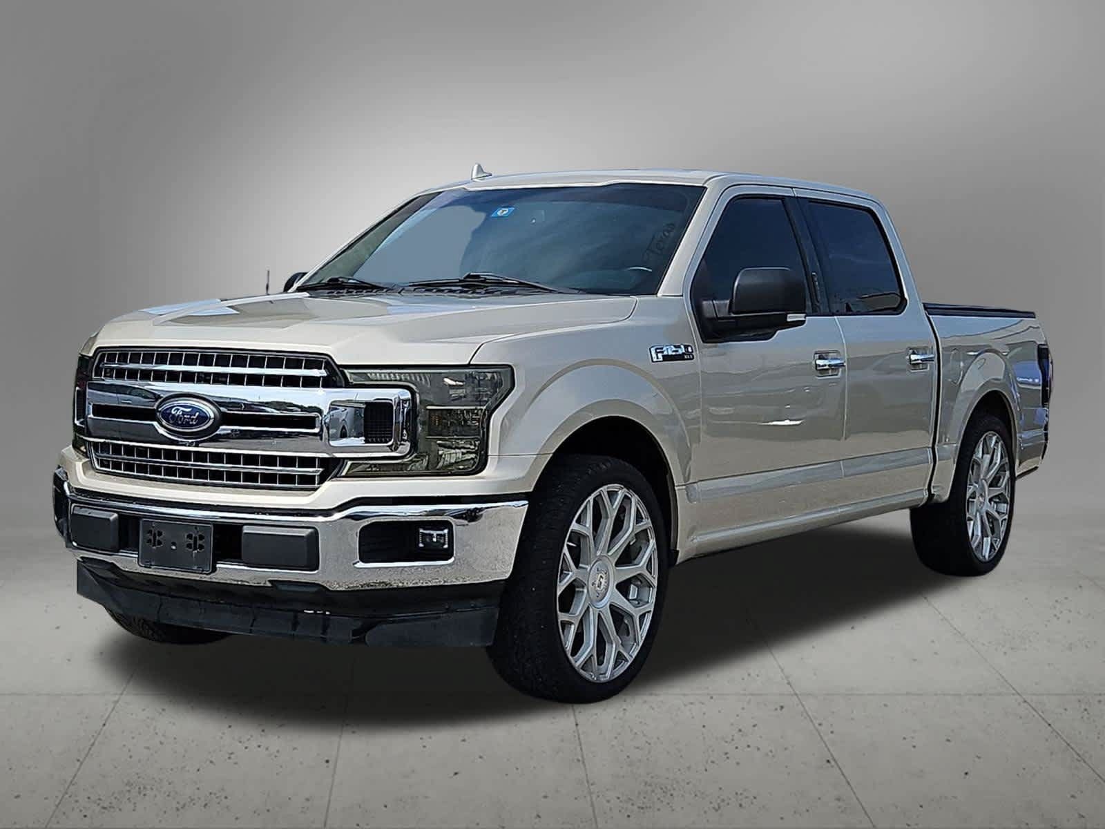 Used 2018 Ford F150 XLT w/ Equipment Group 302A Luxury RWD image 7