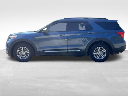 Used 2020 Ford Explorer XLT w/ Comfort Package AWD/4WD image 10