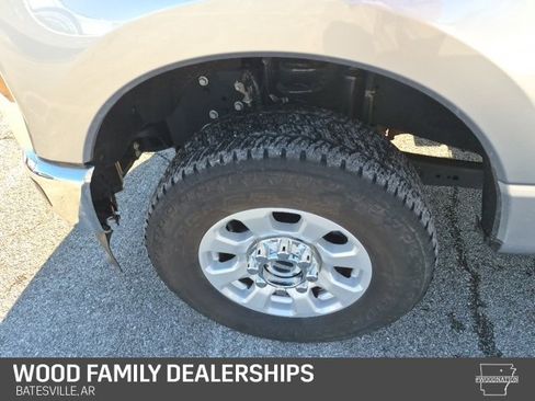 Used 2024 Ford F250 XLT w/ FX4 Off-Road Package image 12