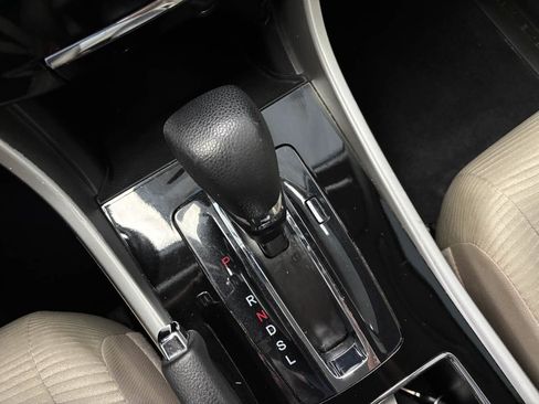Used 2016 Honda Accord LX image 18