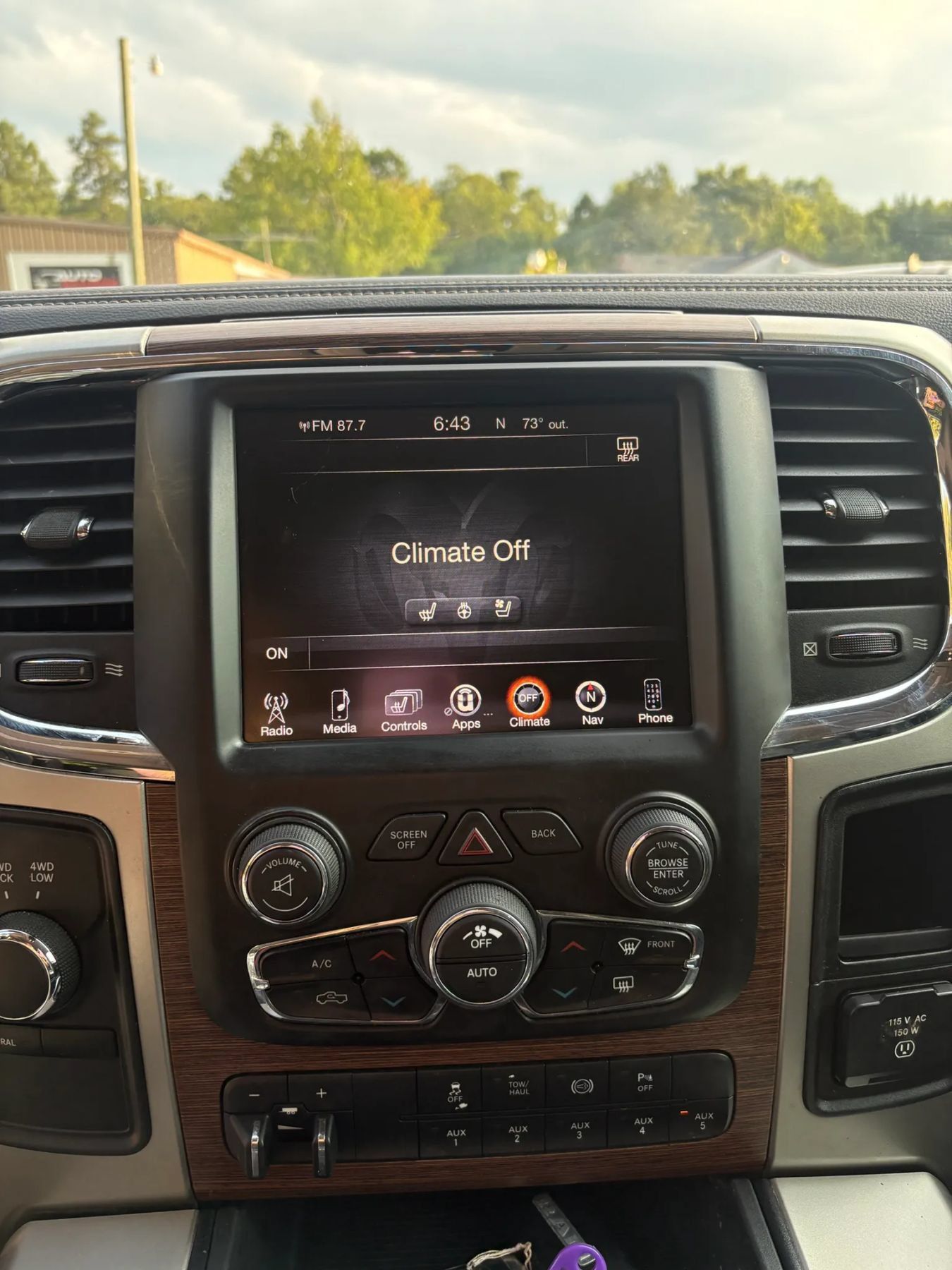 Used 2014 RAM 3500 Laramie AWD/4WD image 11