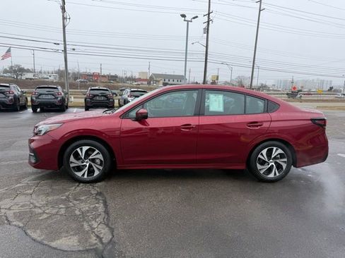 Used 2025 Subaru Legacy Premium image 5