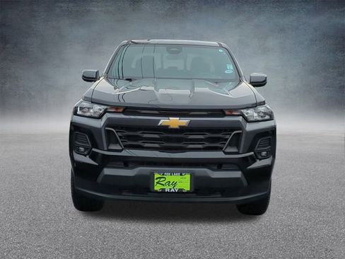 Used 2023 Chevrolet Colorado LT w/ LT Convenience Package image 4