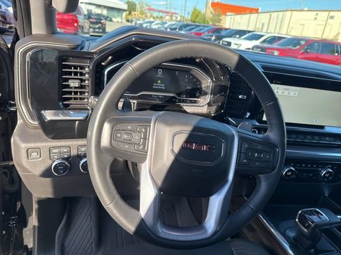Used 2023 GMC Sierra 1500 SLT w/ SLT Premium Plus Package image 21