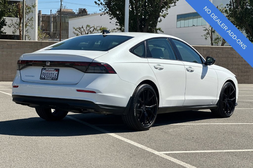Used 2025 Honda Accord SE image 4