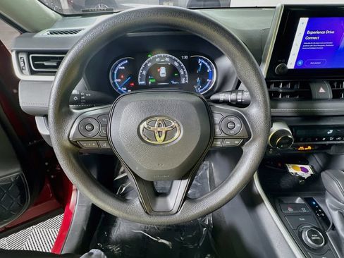 Certified 2025 Toyota RAV4 XLE AWD/4WD image 10
