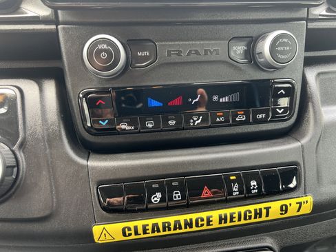 Used 2024 RAM ProMaster 3500 image 22