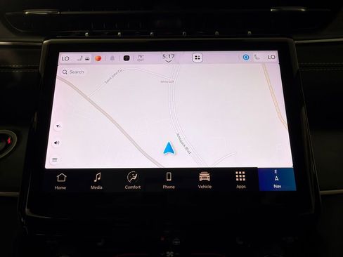 Used 2025 Jeep Grand Cherokee Limited w/ Black Appearance Package image 3