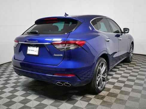 Used 2023 Maserati Levante GT AWD/4WD image 3