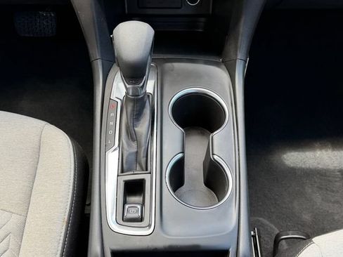 Certified 2024 Chevrolet Equinox LS FWD image 18