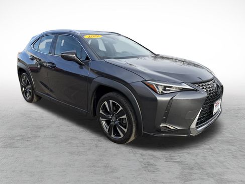 Used 2022 Lexus UX 200 image 3