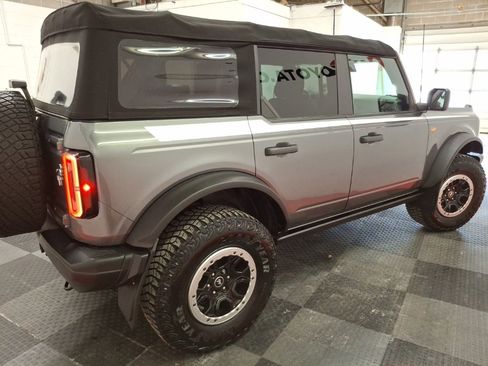 Used 2022 Ford Bronco Badlands w/ Sasquatch Package image 8