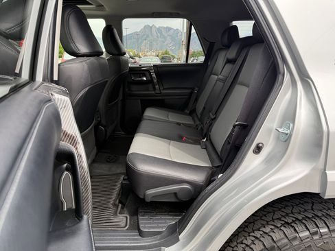 Used 2019 Toyota 4Runner SR5 Premium AWD/4WD image 26