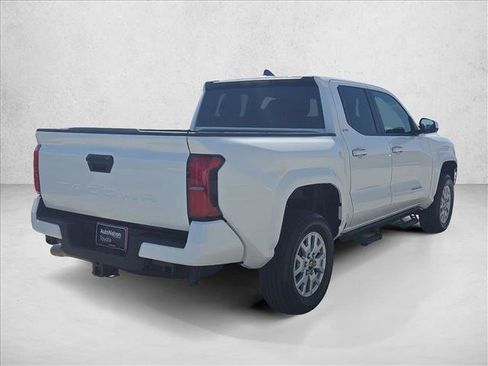 Certified 2025 Toyota Tacoma SR5 RWD image 5