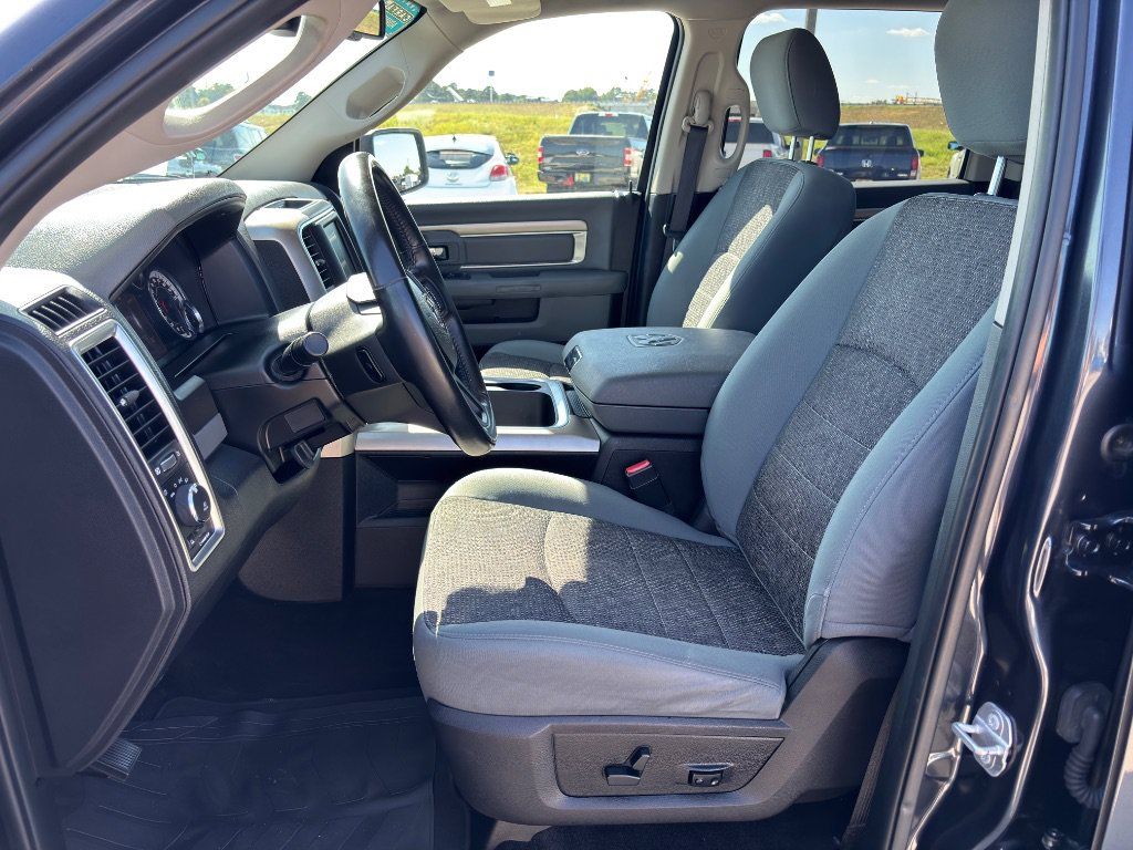 Used 2017 RAM 1500 Big Horn AWD/4WD image 18