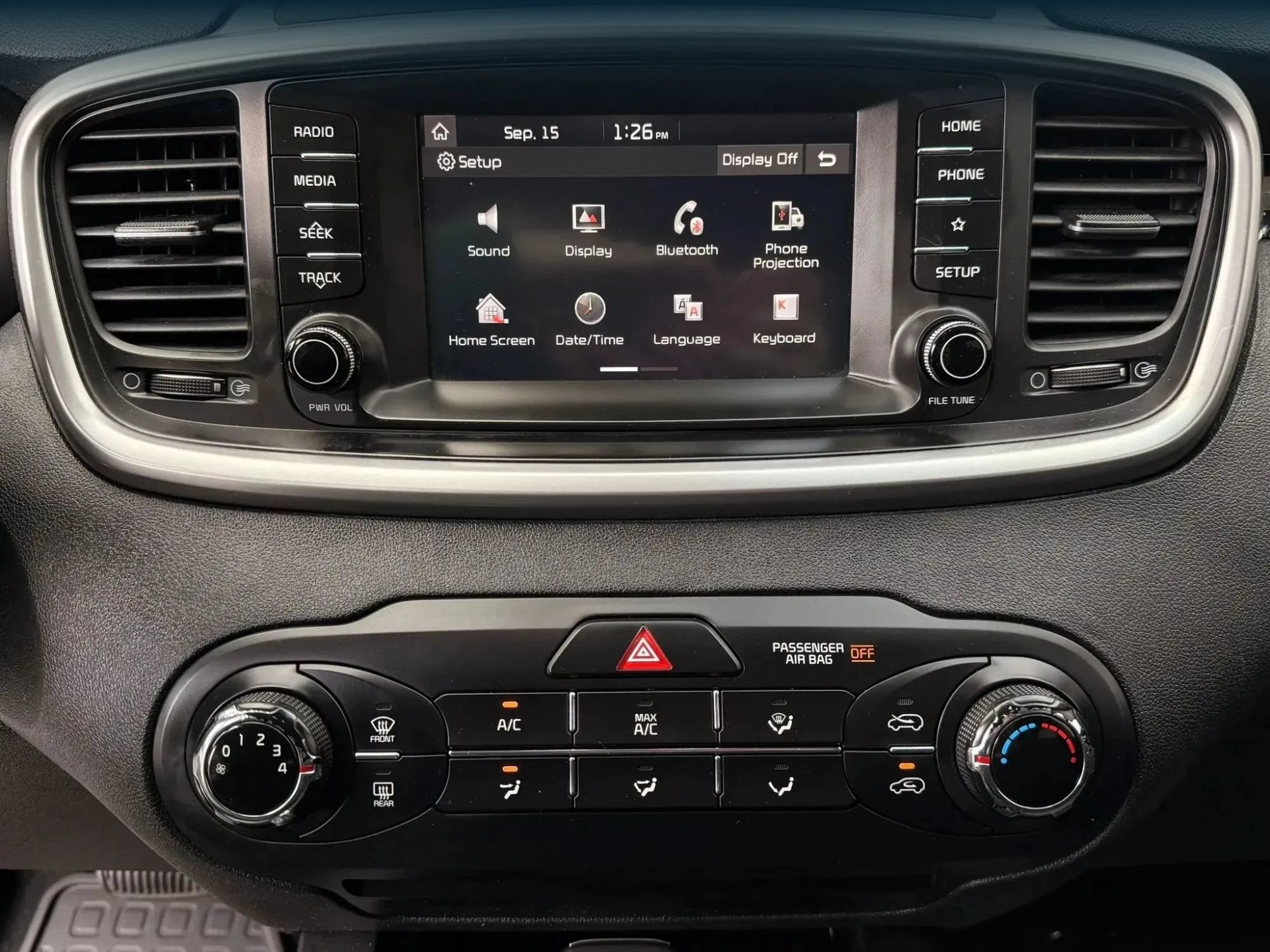 Used 2020 Kia Sorento FWD V6 image 26