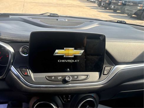 Used 2023 Chevrolet Blazer LT w/ Sound & Technology Package image 18