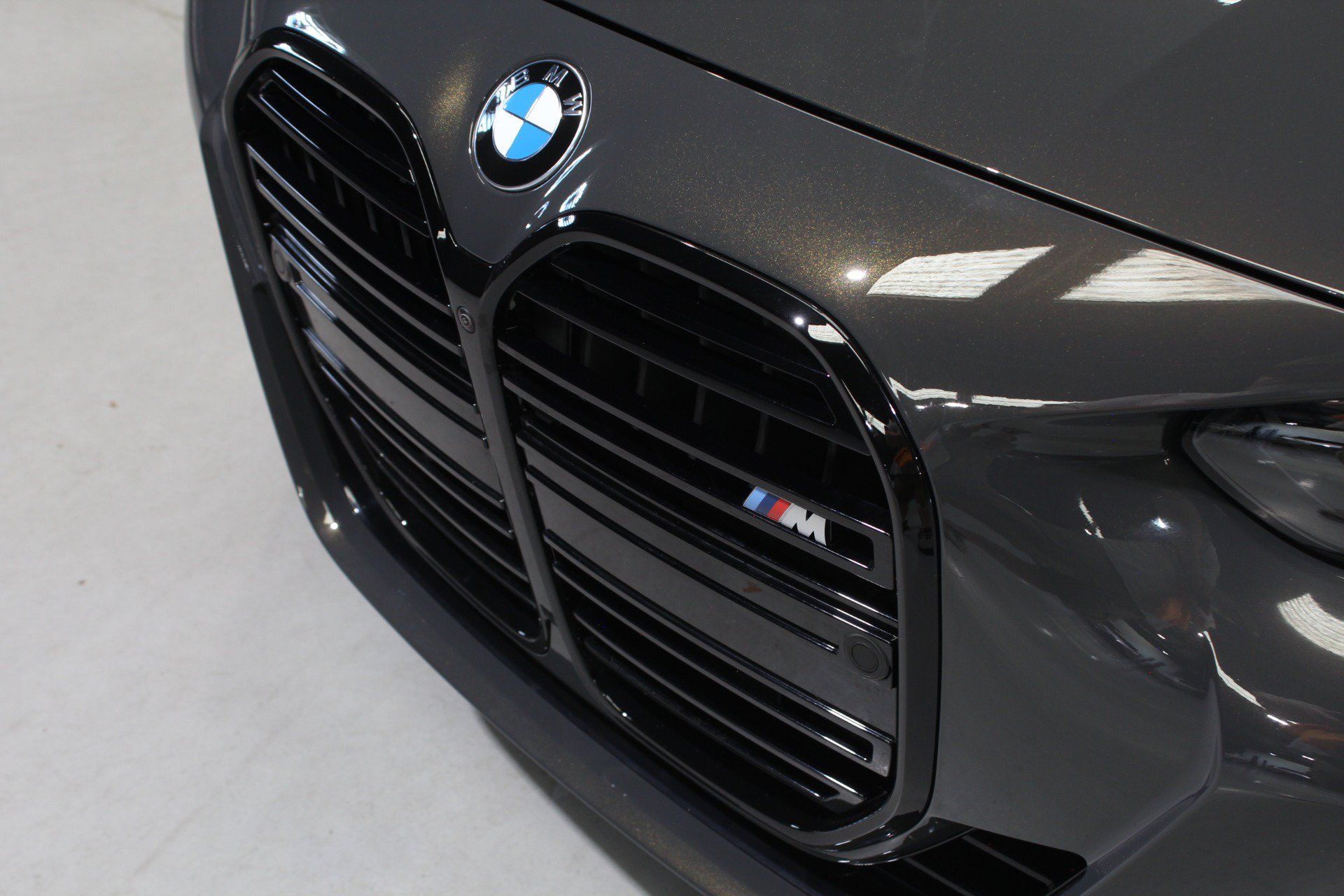 Used 2026 BMW M440i Convertible w/ Premium Package RWD image 9