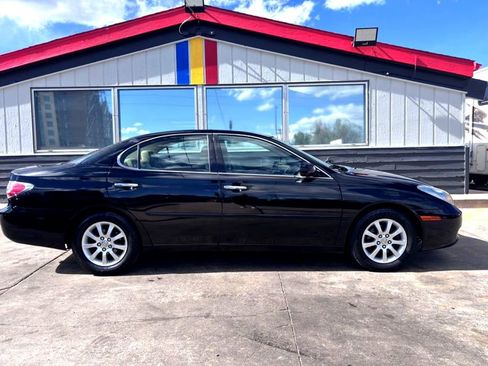 Used 2002 Lexus ES 330 image 2
