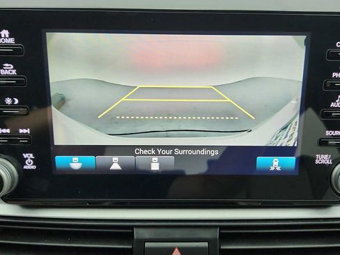 Used 2020 Honda Accord EX image 12