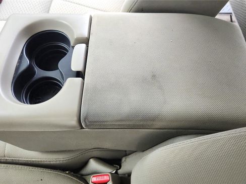 Used 2010 Ford F150 XLT image 16