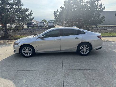 Used 2021 Chevrolet Malibu LT FWD image 3