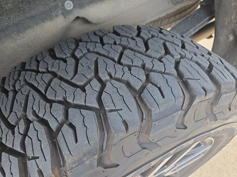 Used 2020 GMC Sierra 1500 AT4 w/ AT4 Premium Package AWD/4WD image 16