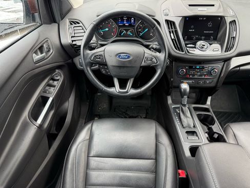 Used 2017 Ford Escape Titanium image 25