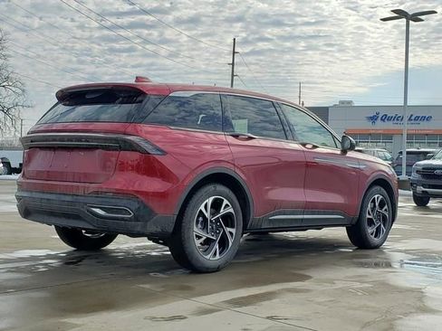 New 2026 Lincoln Nautilus Premier image 9