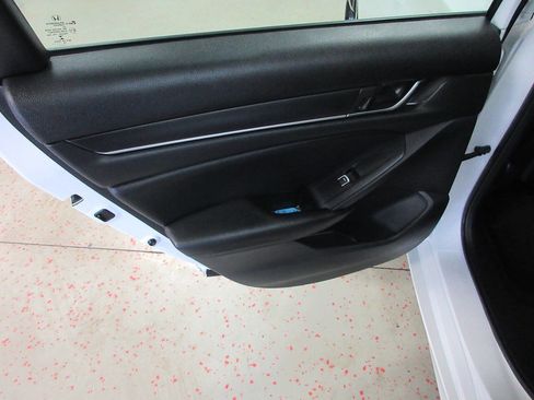 Used 2019 Honda Accord Sport image 24