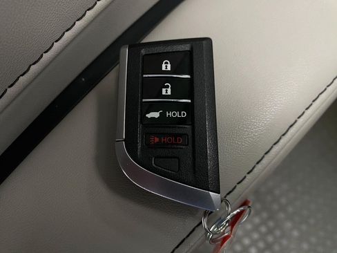 Used 2025 Acura RDX SH-AWD w/ Technology Package image 35