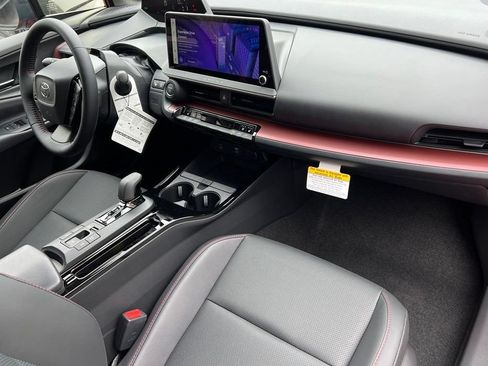 New 2026 Toyota Prius Plug-In Hybrid FWD image 20
