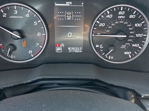 Used 2025 Subaru Outback Premium AWD/4WD image 9