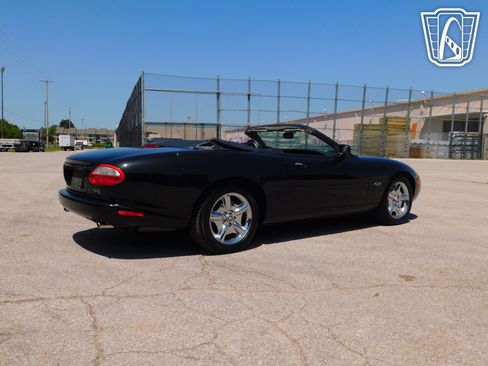 Used 1998 Jaguar XK8 image 27