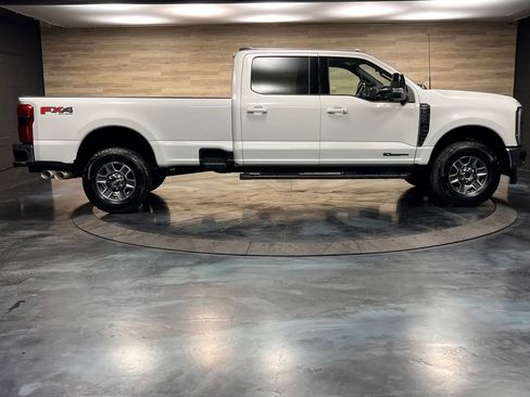 Used 2024 Ford F350 Lariat AWD/4WD image 10