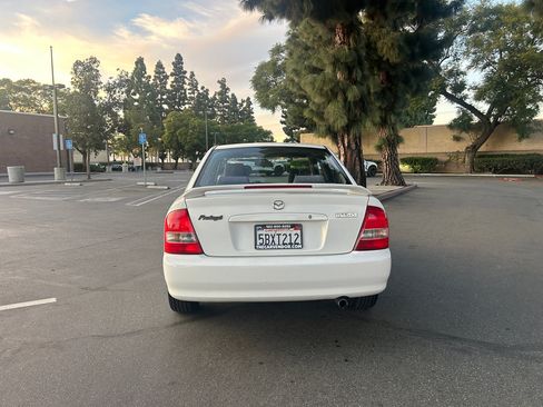 Used 2002 MAZDA Protege ES image 4