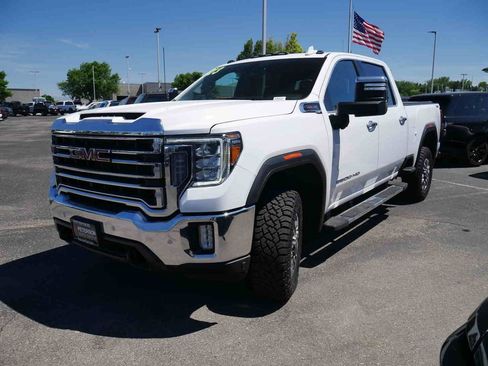 Used 2023 GMC Sierra 3500 SLT w/ SLT Premium Package AWD/4WD image 4