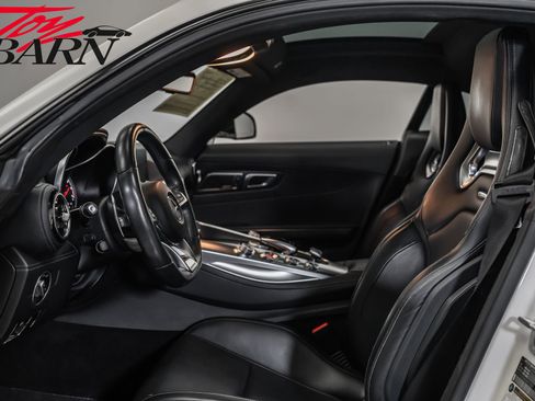 Used 2017 Mercedes-Benz AMG GT Coupe image 29