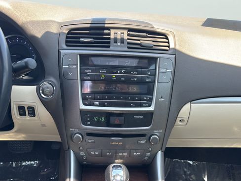 Used 2011 Lexus IS 250 w/ Premium Pkg Value Edition RWD image 15